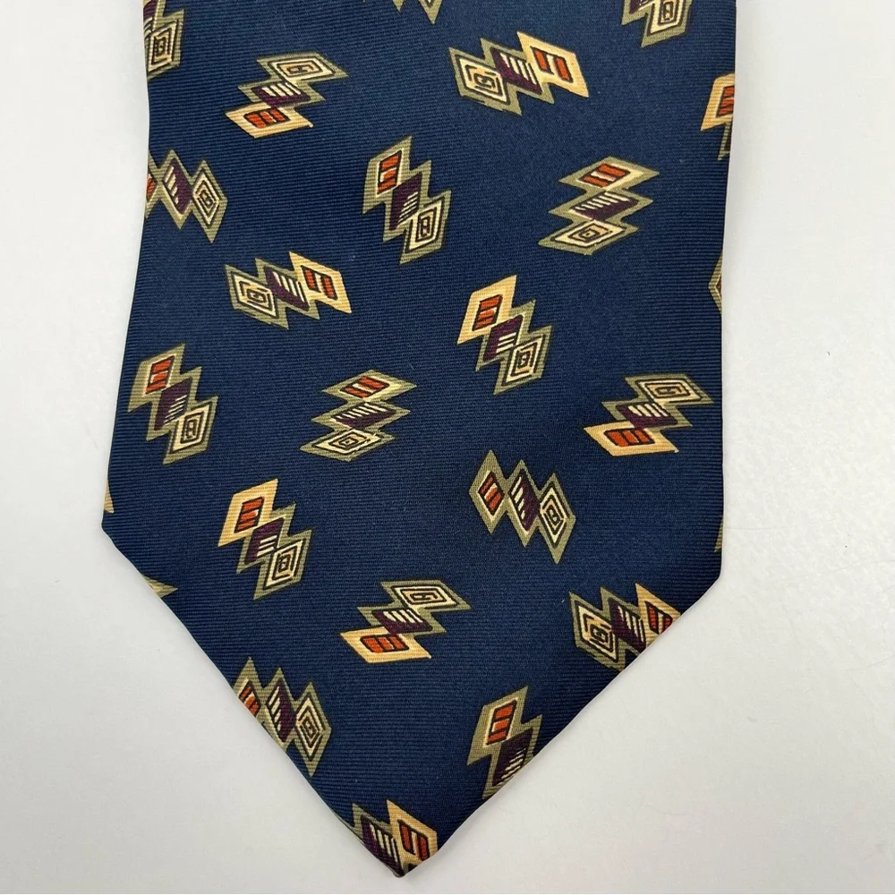 Chaps Ralph Lauren Blue Geometric 100% Silk Mens Neck Tie Made in USA‎ Vintage